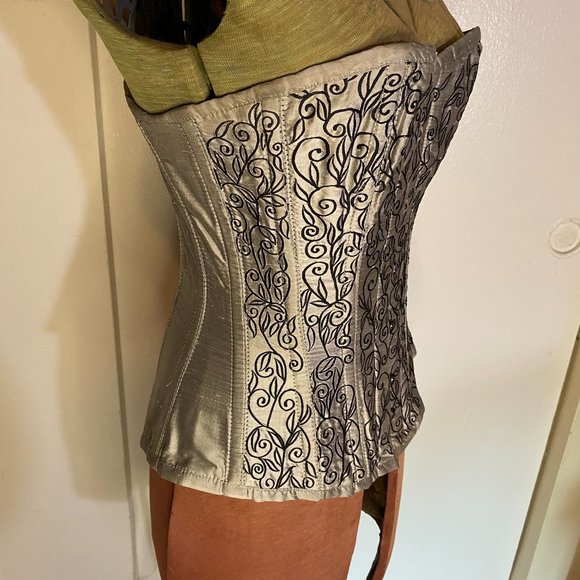 Burleska Silver Swirl Silk Taffeta Overbust Corset- Size 24in - Picture 3 of 12